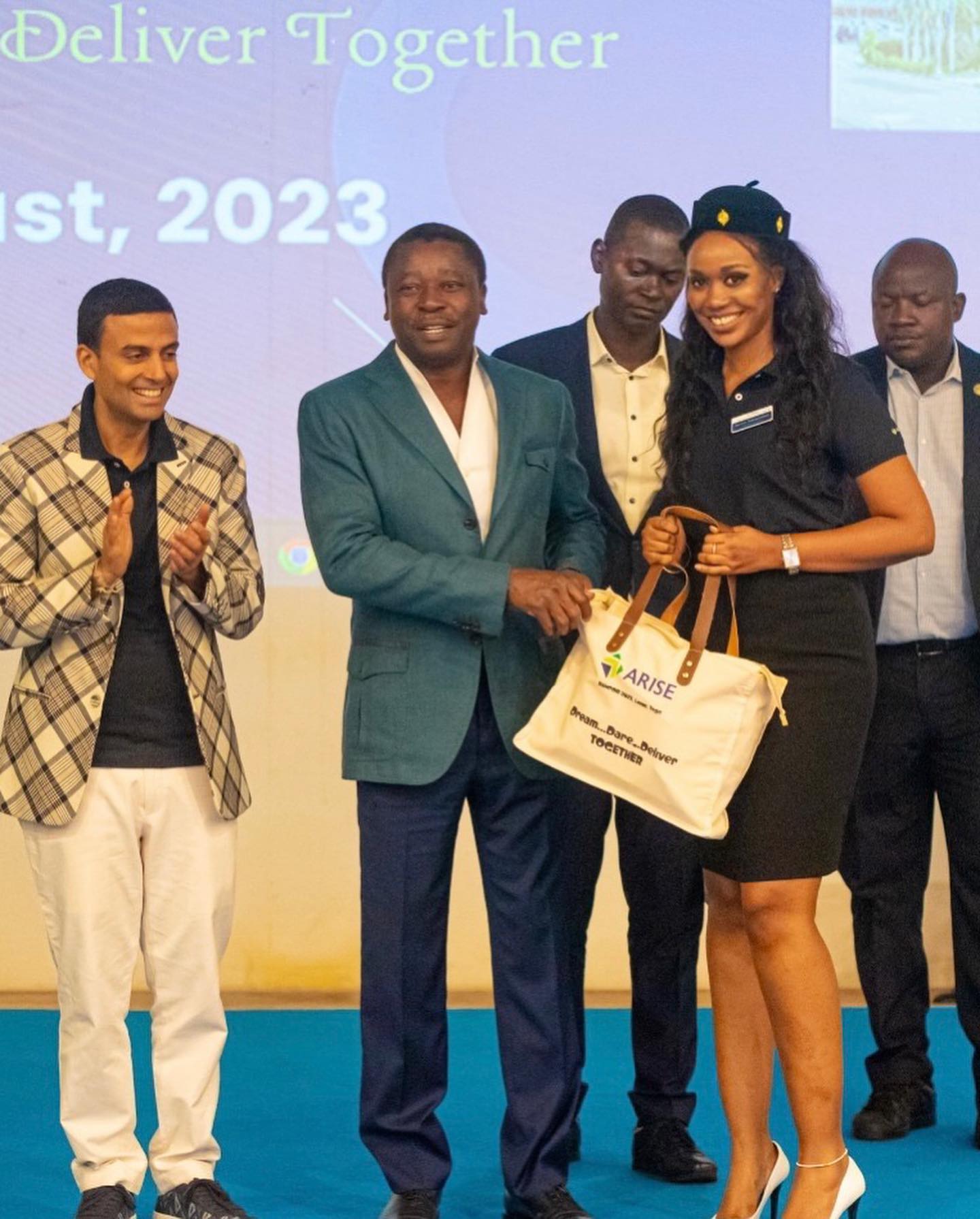INTERVIEW: Lumière sur Pascaline Ndayambaje, Directrice commerciale à ...